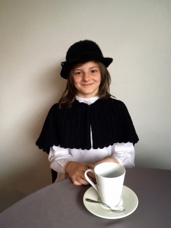 Costumes Amis du Vieux Seynod écolière